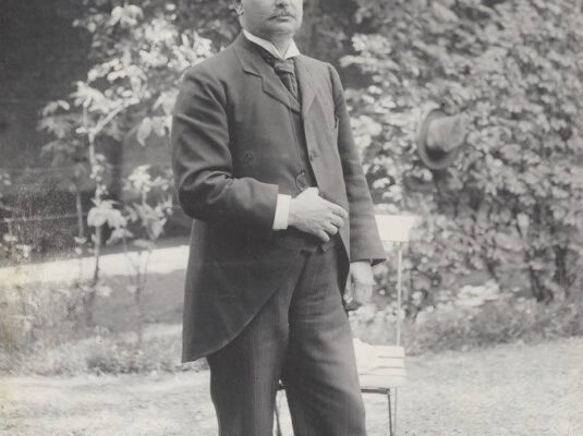 Photograph of Jacques Novicow (1849-1912) at the Conference