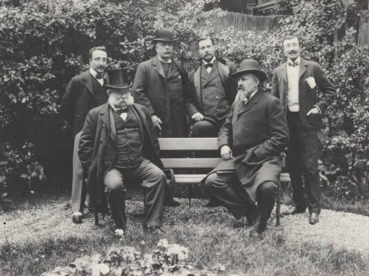 Photograph of the Italian delegation at the Conference.
