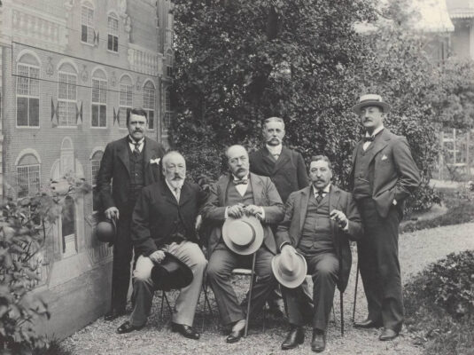 Photograph of the Portuguese delegation at the Conference